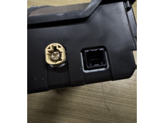 Дисплей 32300230 Volvo S60