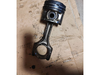 Píst    Toyota RAV 4 (XA30)     