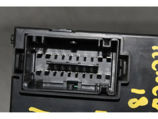 Блок предохранителей    Jeep Renegade    