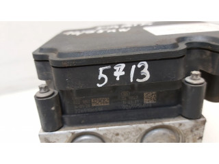 Блок АБС 6R0907379AT, 6R0907379AS Skoda Fabia Mk2 (5J) 2007-2014 года