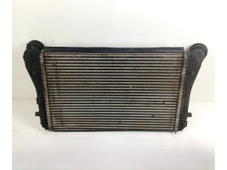 Интеркулер  8ML376746, 8ML376746121   Volkswagen Caddy 