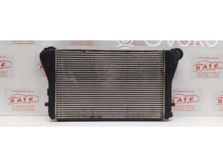 Интеркулер  1K0145803M   Volkswagen Touran I 