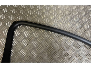 Передняя рамка дверного стекла 111823A1, 111824A1 Citroen DS7 Crossback