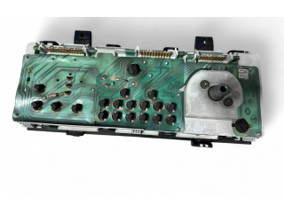 Панель приборов Renault Clio I