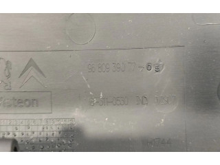 Экран дисплея вверх 9803402380, 9680939077   Peugeot Partner