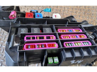 Блок предохранителей 4E0419091CL Audi A6 S6 C6 4F