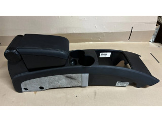 Другая центральная деталь консоли (туннеля)