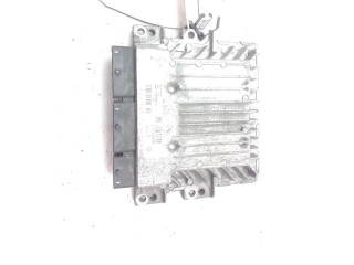 Блок управления 237104454R, S180095134   Dacia Duster