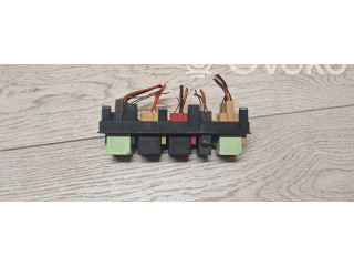 Блок предохранителей 7n0937503a   Skoda Yeti (5L)    