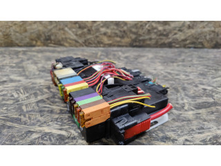 Блок предохранителей A2305450932, 2305400450   Mercedes-Benz SL AMG R230    