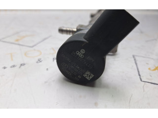 Топливная рампа 04L089B, 04L089B Volkswagen Golf VII