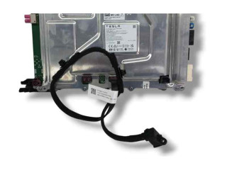 Блок управления 168127100J   Tesla Model S