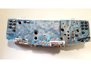 Панель приборов Mazda 626