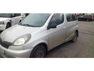 Зеркало электрическое        Toyota Yaris Verso  1999 - 2005 года   