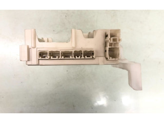 Блок предохранителей 827300H030A, 827300H030A Peugeot 108