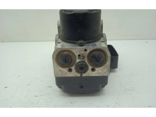 Блок АБС 1338005500 Lexus IS 200-300 1999 - 2005 года