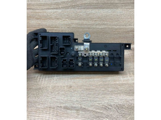 Блок предохранителей 8637841 Volvo S80