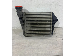 Интеркулер 95B145804A Porsche Macan