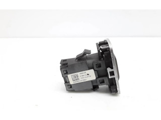 Блок предохранителей  31394114   Volvo V40    