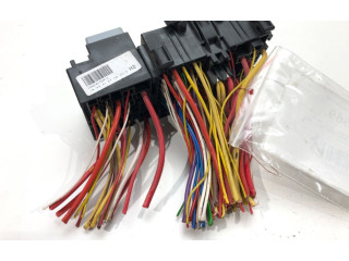 Блок предохранителей 240181724R Renault Clio IV