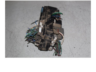 Блок предохранителей MR563564 Mitsubishi L200