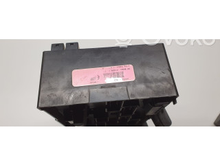 Блок предохранителей 04727080AC, 04727078AA Chrysler Grand Voyager IV