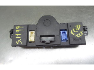 Блок управления климат-контролем 8200296683   Renault Clio III