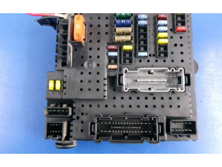 Блок предохранителей 30728512, 30728512 Volvo S60