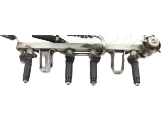 Vstřikovací lišta 06B133317L, 06B133551Q Volkswagen PASSAT B5.5