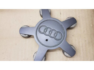 Заводская крышка (крышки) от центрального отверстия колеса