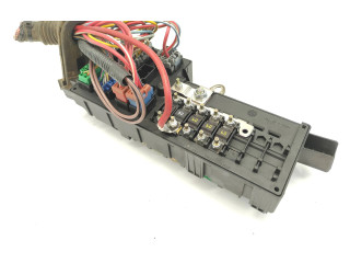 Блок предохранителей  678449, 518826011   Volvo XC90    