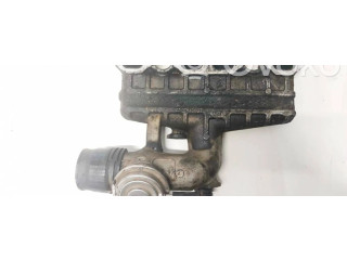 Поршень Всасывающий коллектор  028129711j, 028129711j  Volkswagen PASSAT B4  