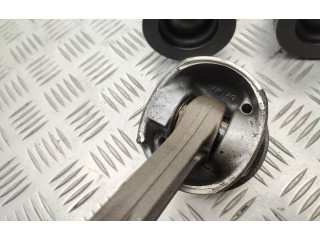  Поршень с шатуном Cxx ckf  Skoda Octavia Mk3 (5E)  