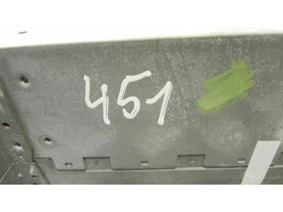 Радио/ проигрыватель CD/DVD / навигация