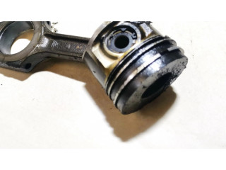 Píst Alfa Romeo 156 pro naftový motor 2.4