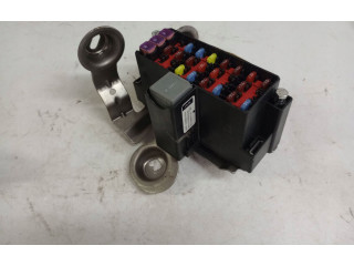 Блок предохранителей 8V5T14A005HHH   Ford B-MAX    
