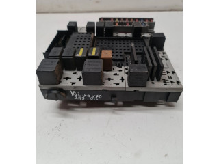 Блок предохранителей HWPN8645729, 000002008293   Volvo V70    