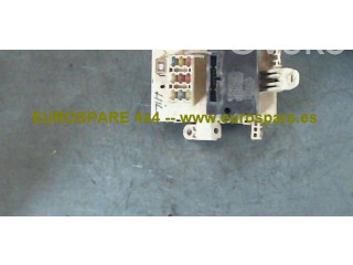   Pojistková skříňka 82641-35220   Toyota Hilux (AN10, AN20, AN30) 2001