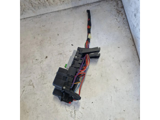 Блок предохранителей 13800159   Volvo V70    