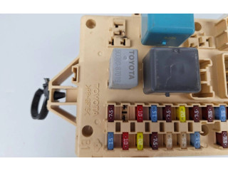 Блок предохранителей 892210F010   Toyota Corolla Verso AR10    