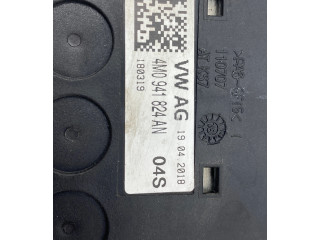 Pojistková skříňka 4M0941824AN, 180319 Audi Q7 4M 2018