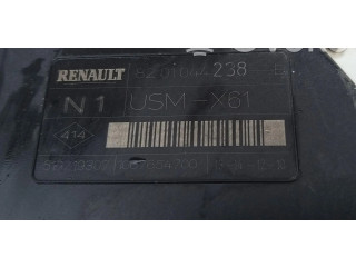 Pojistková skříňka Řídící jednotka BSM 8201044238 Renault 11 2024