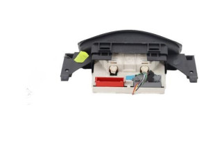 Дисплей 8200057681 Renault Clio II