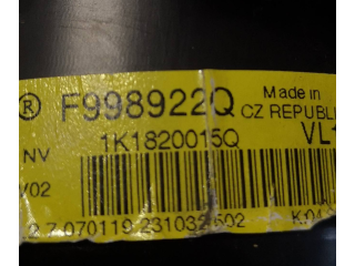 Блок предохранителей  1K1820015Q, F998922Q   Volkswagen PASSAT B7    