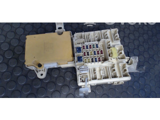 Блок предохранителей  8922153100   Lexus IS 200-300    