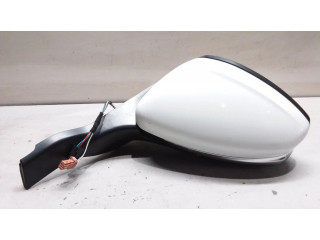 Зеркало электрическое левое Peugeot 208 2012-2019 года