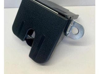 Замок багажника 3C9827645A, 1T0827505F    Volkswagen Golf Plus 2005 - 2013 года