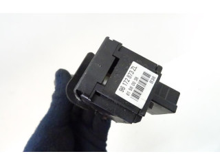 Ручка стеклоочистителей 623961 Citroen Xsara Picasso