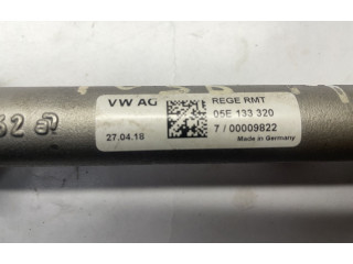 Топливная рампа 05E133320, 04C906054C Volkswagen Jetta VII