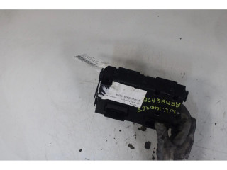 Блок предохранителей    Jeep Renegade    